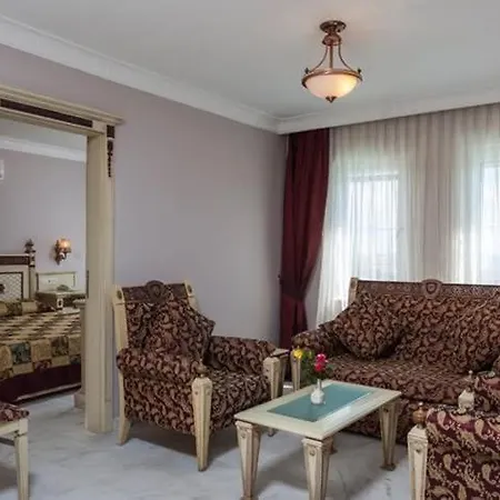 Charming Home With Shared Pool Near Beach In Alanya Alanya